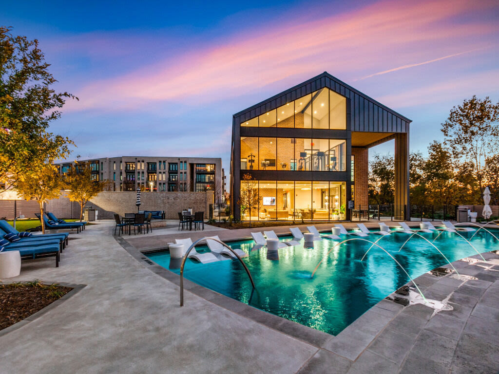 Lenox Lake Highlands Image 8