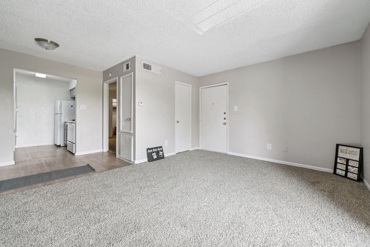Pine Creek Apartments Image 58