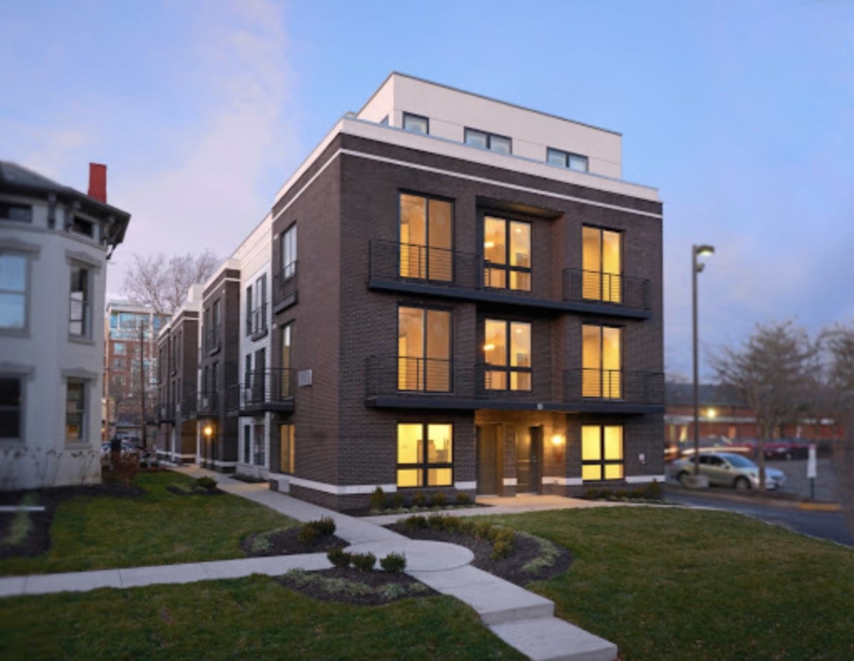 40 West Image 2