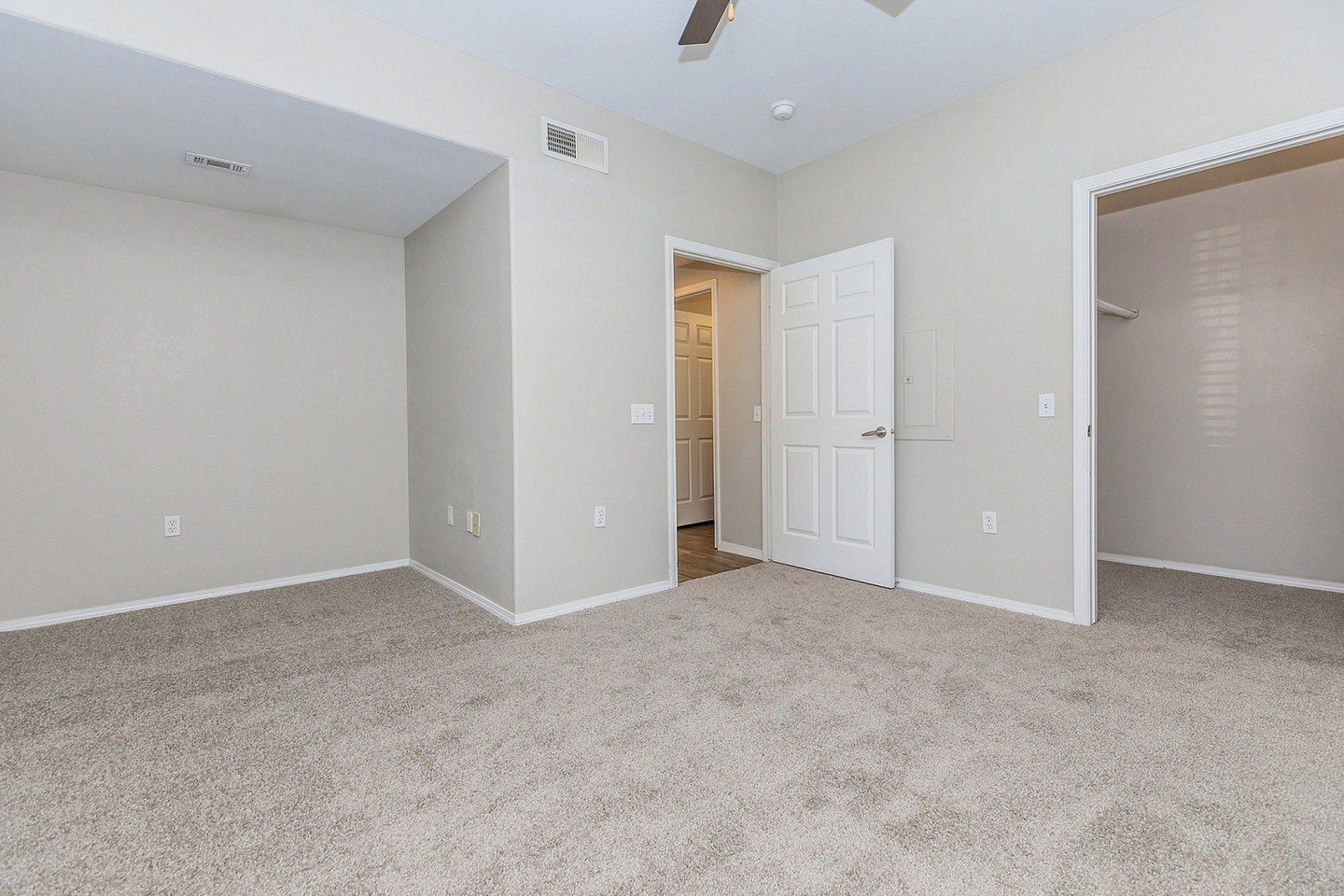 Creekside At Palmer Park Apartments Image 16