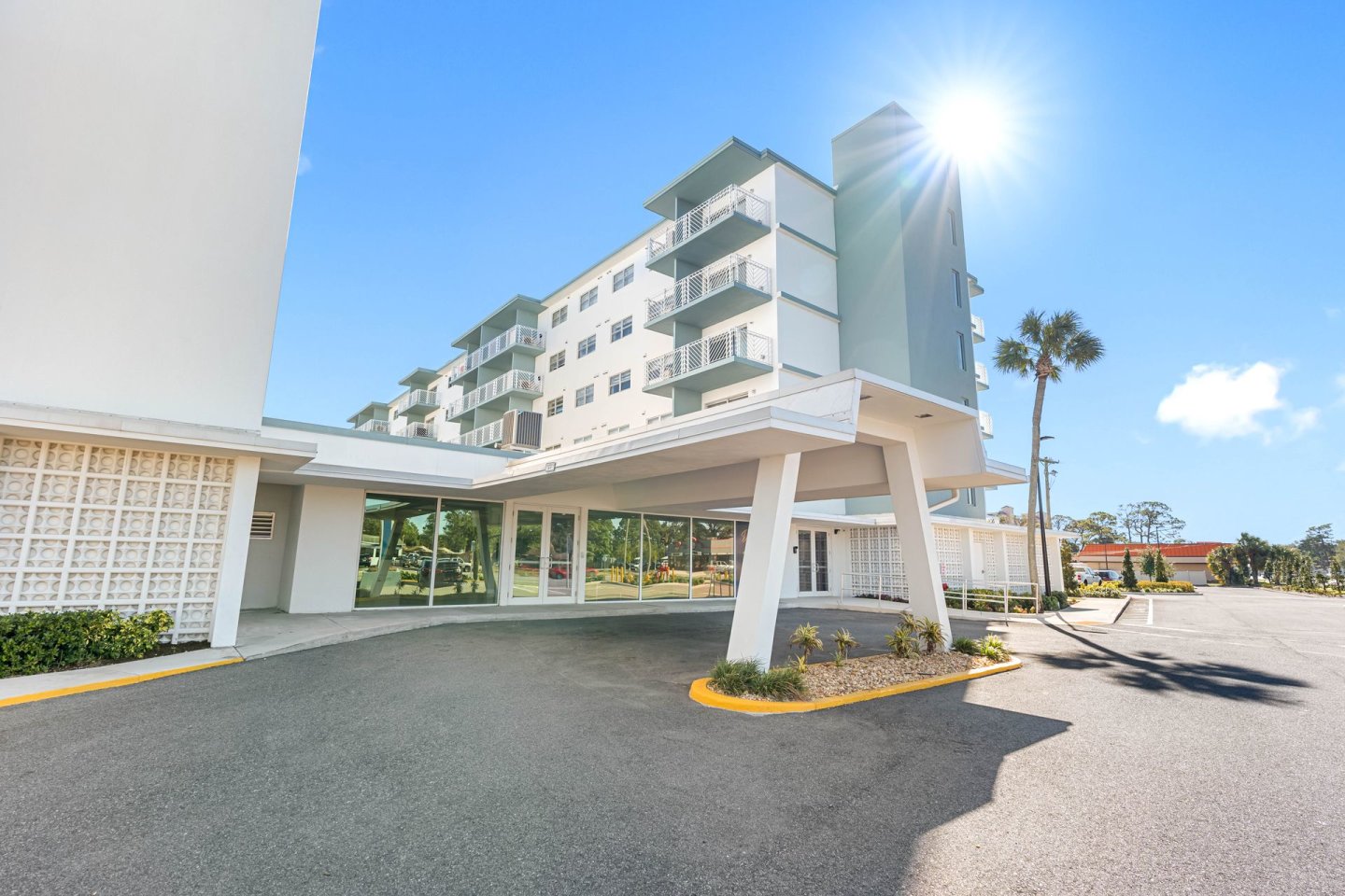 Dream Space Coast Image 4