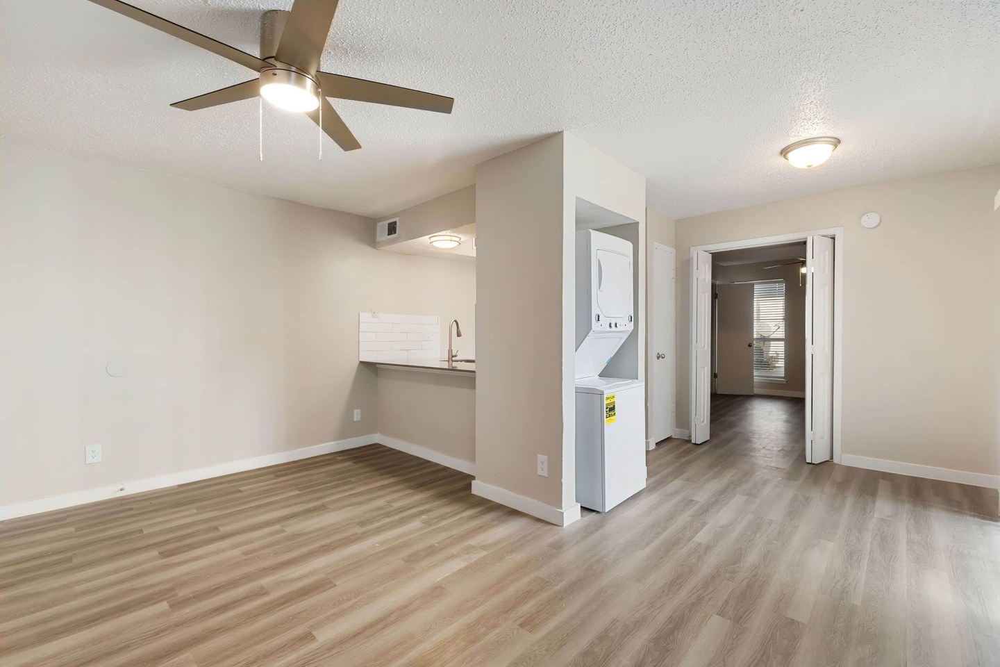 Tides on Larga Apartments Image 3