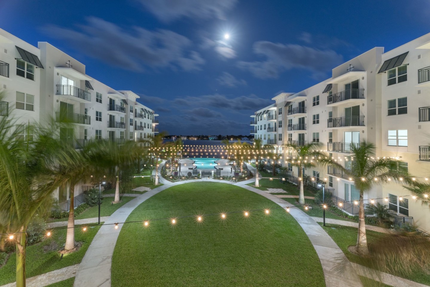 Aura Seaside Image 16