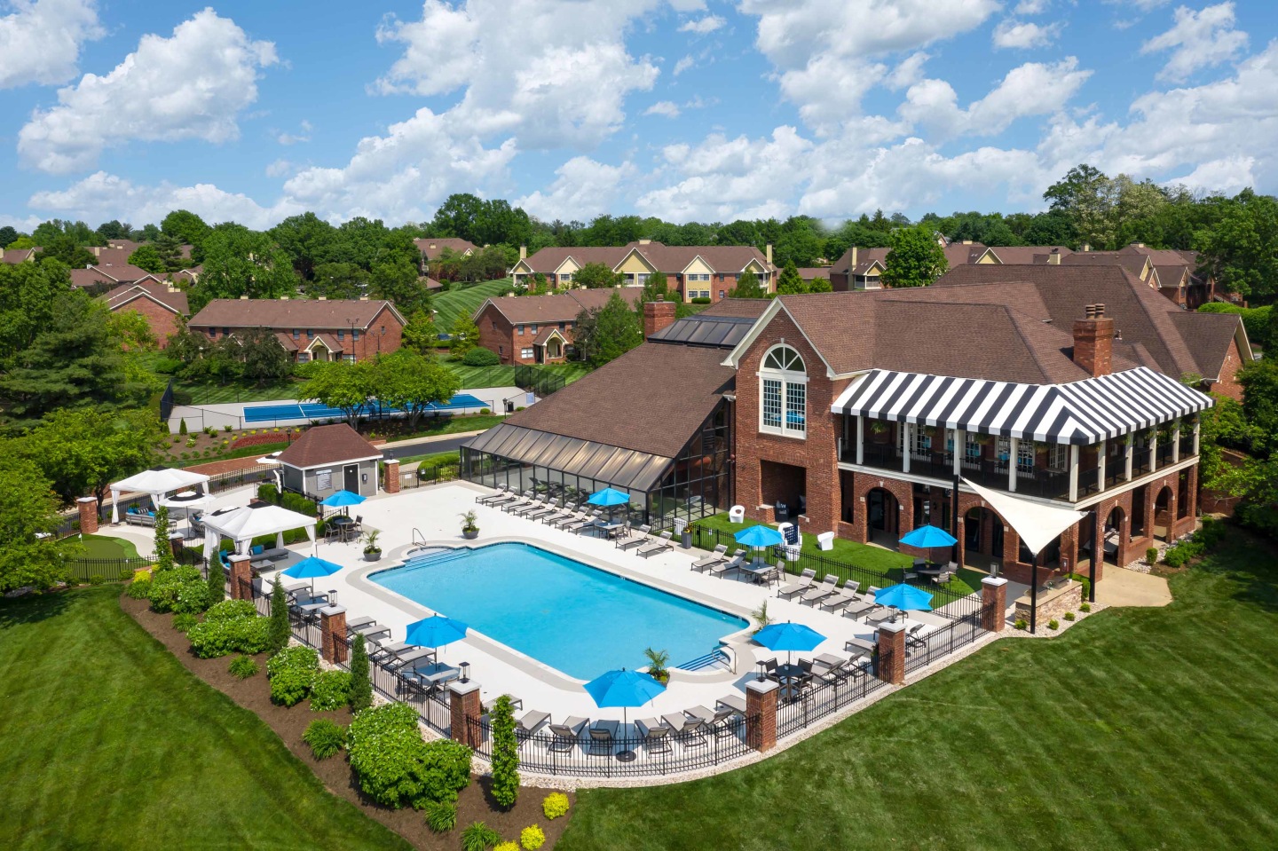 The Overlook at St. Thomas Apartments Image 2