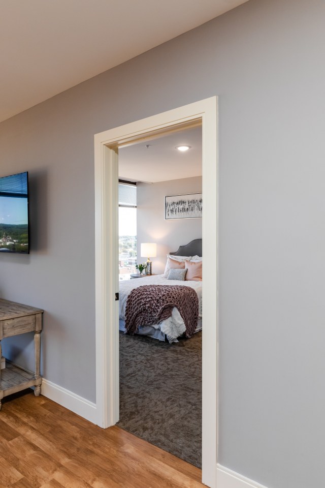 The Residence at 1000 Elm Image 17
