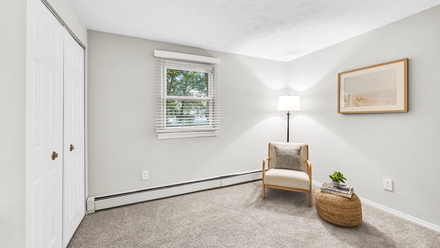 Edgewood Court Image 8