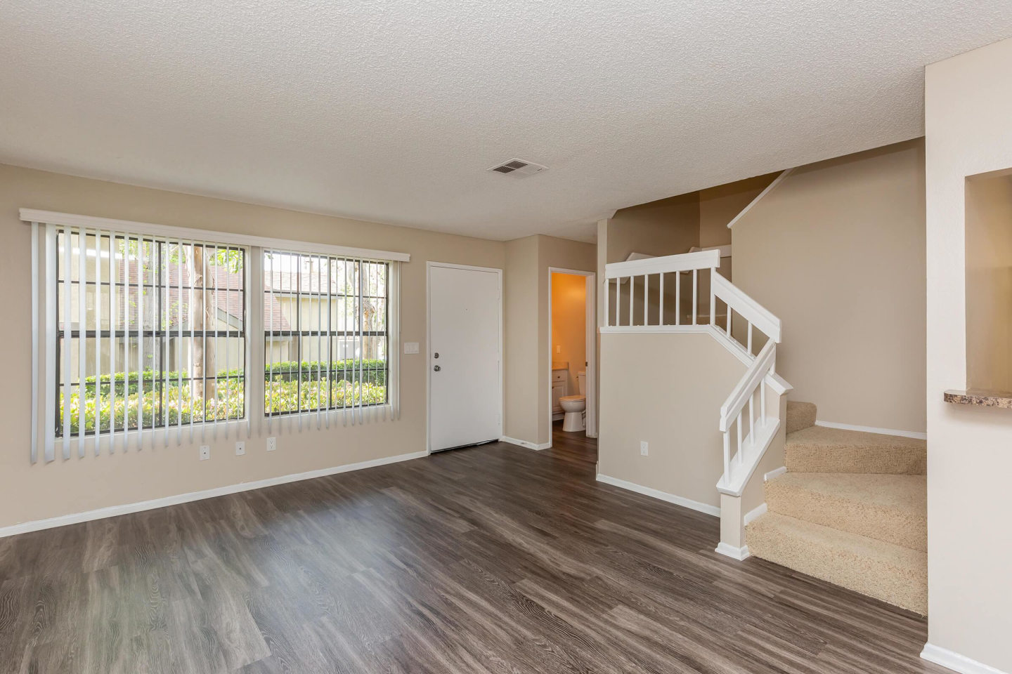 Oak Tree Court Image 40