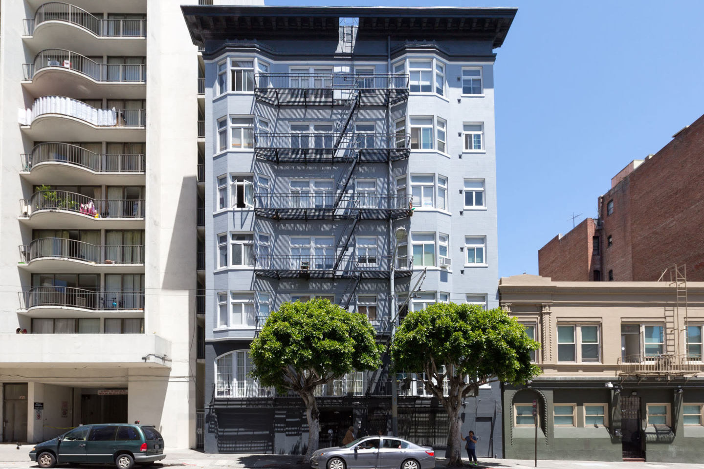 320 Turk Apartments Image 1