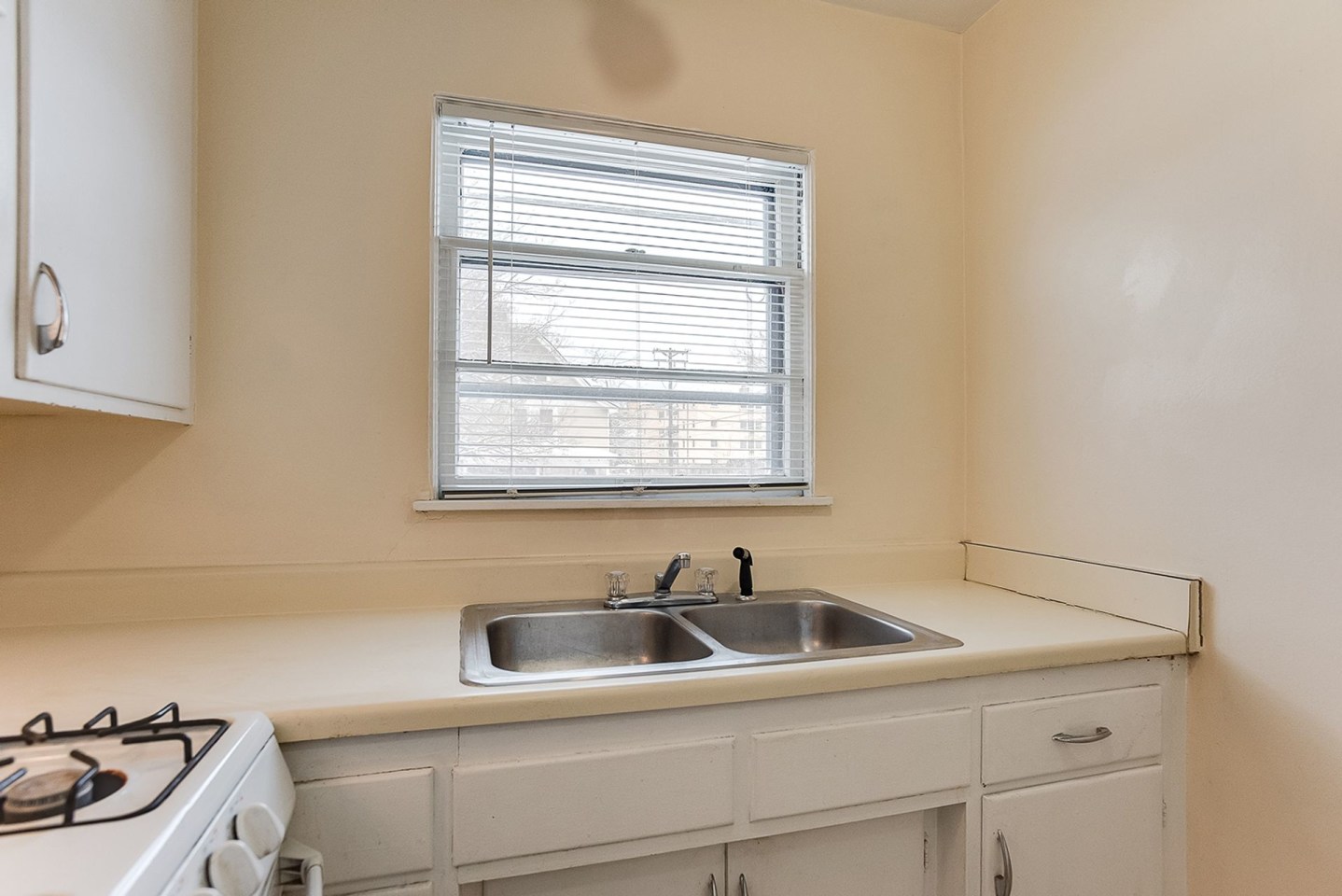 123 West 26th Street Image 5