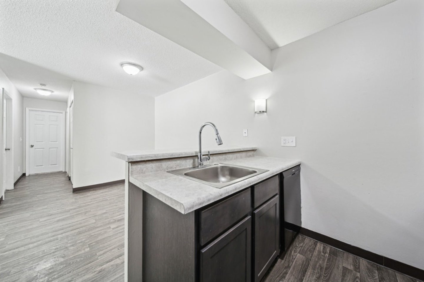 Fox Grove Apartments Image 4