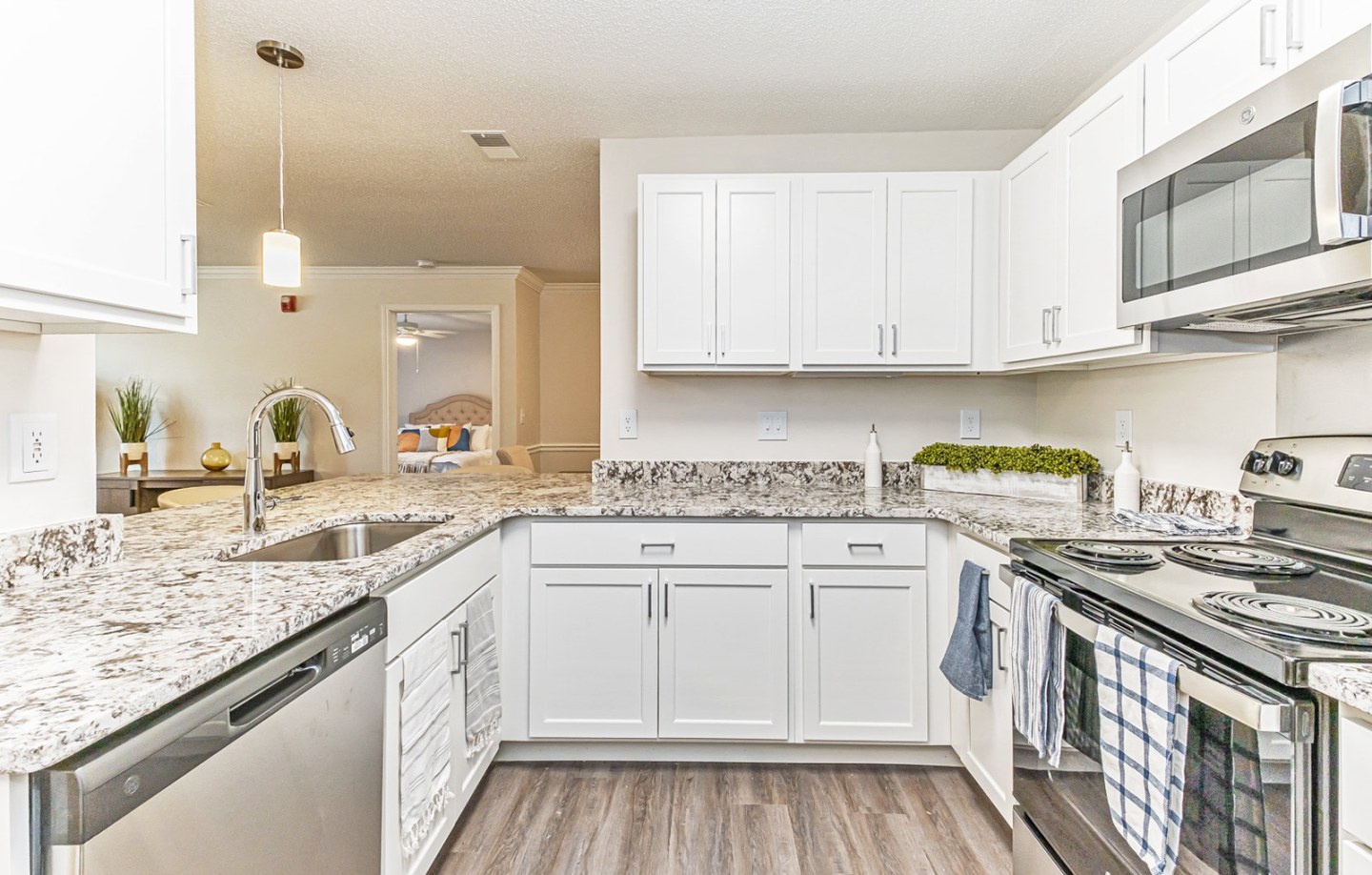 Alexander at Stonecrest Apartments Image 3