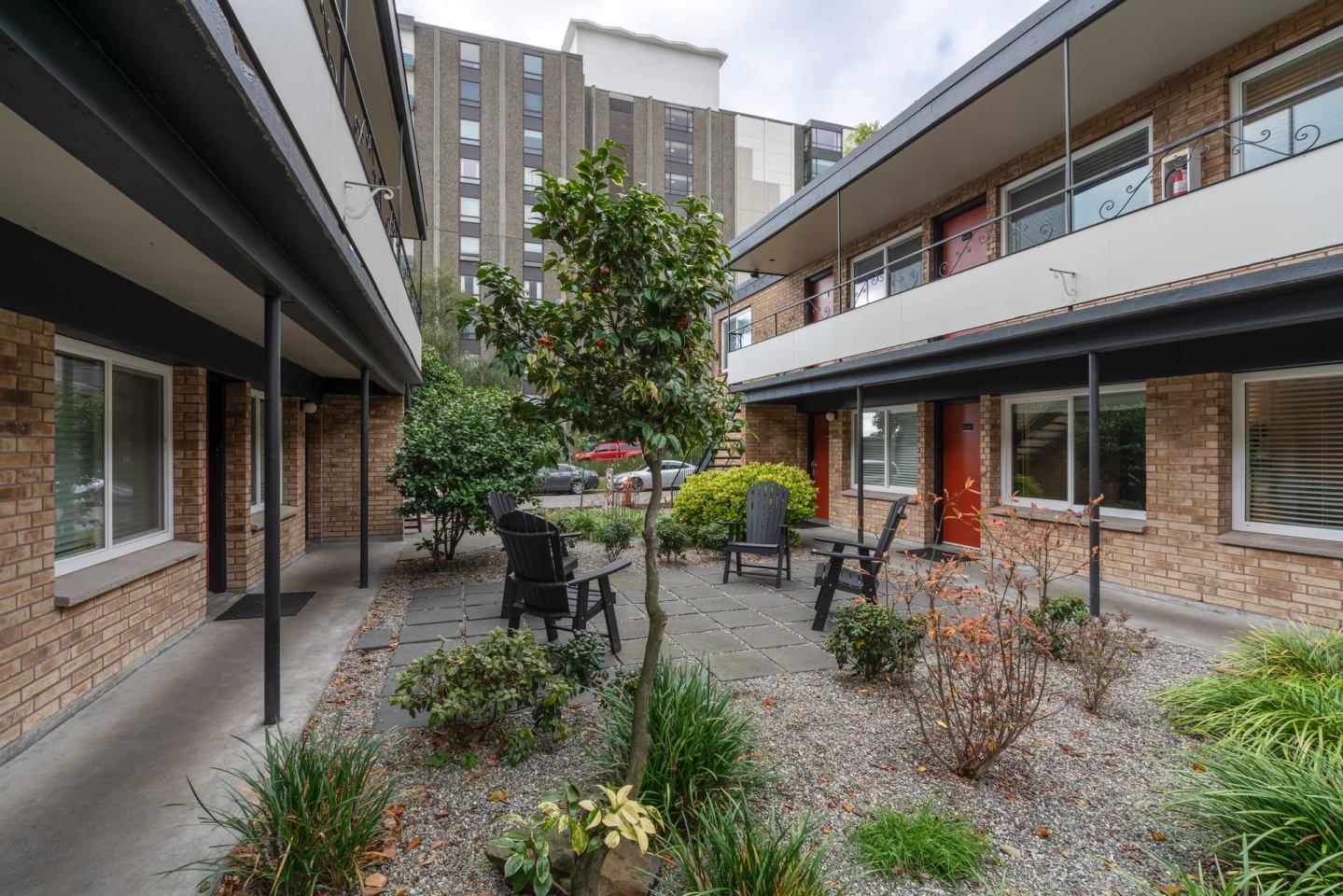 The Standard Apartments Image 2