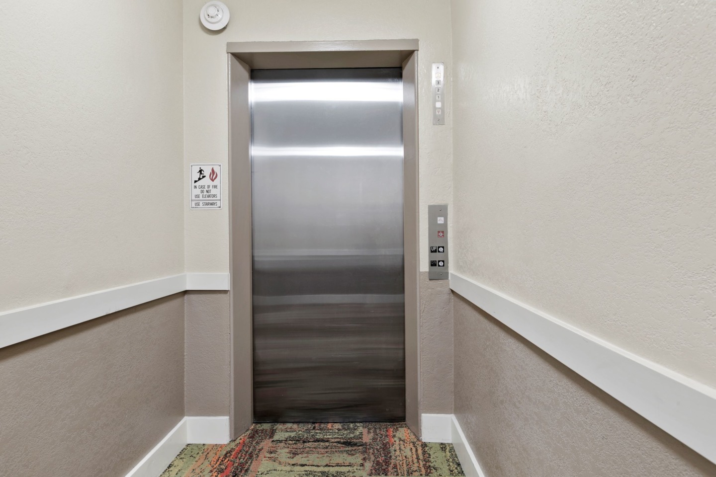 Jaclyn Terrace Image 7