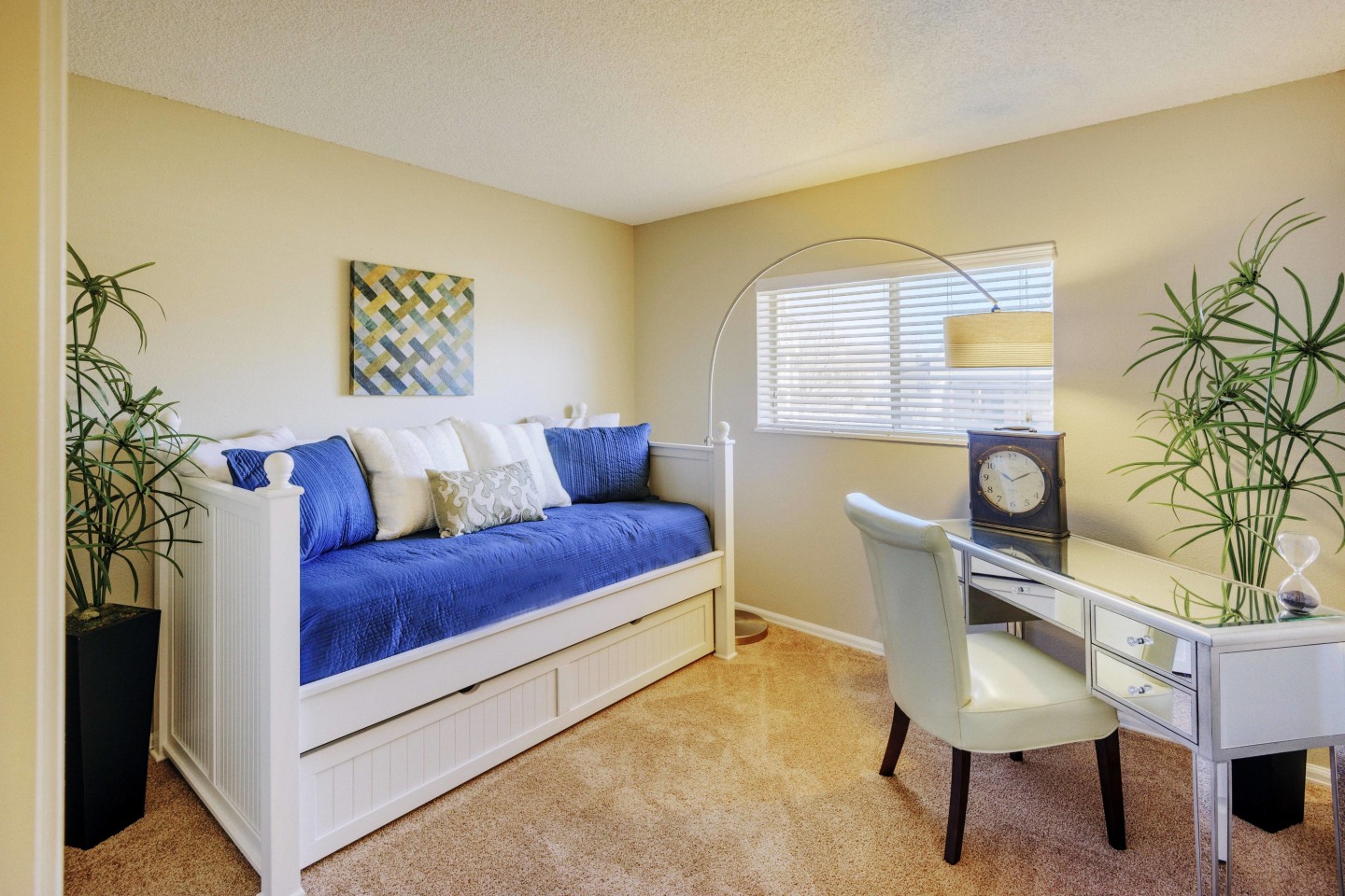 Bella Terra at City Center Apartments Image 9