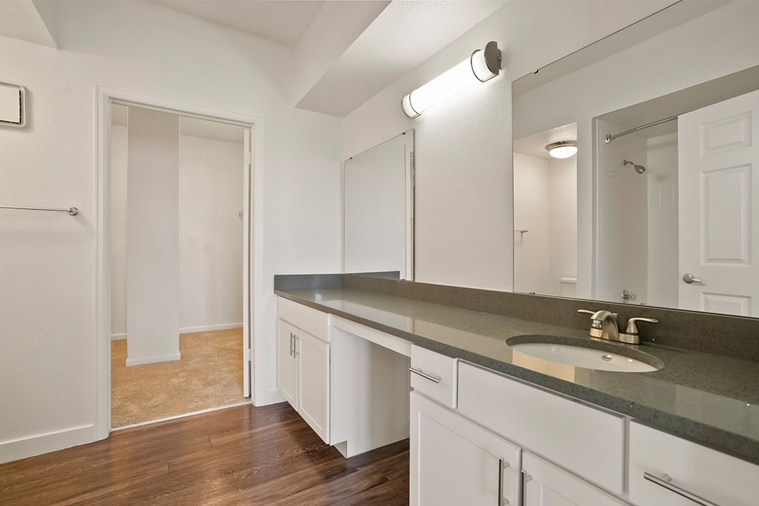 Greenwood Park Apartments Image 15