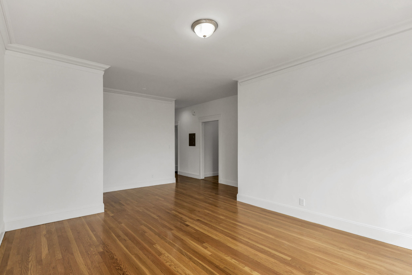 517 36th Avenue Apartments Image 9