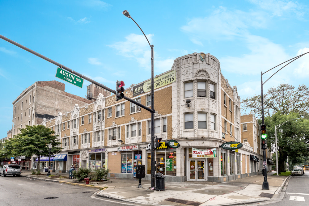 5957 W Madison St Image 12