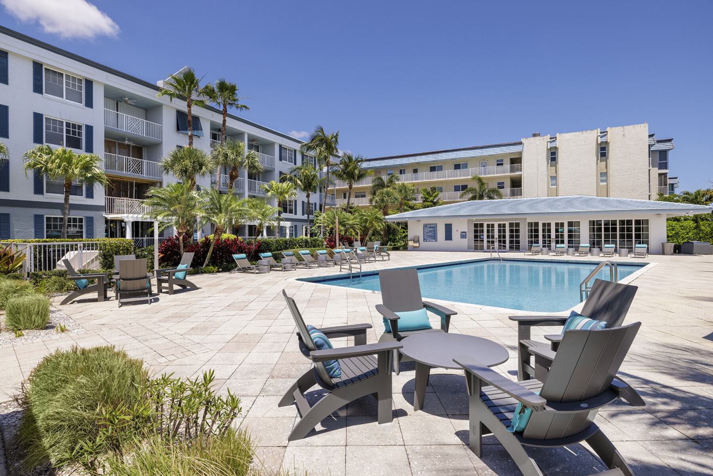 Bermuda Cay Image 21