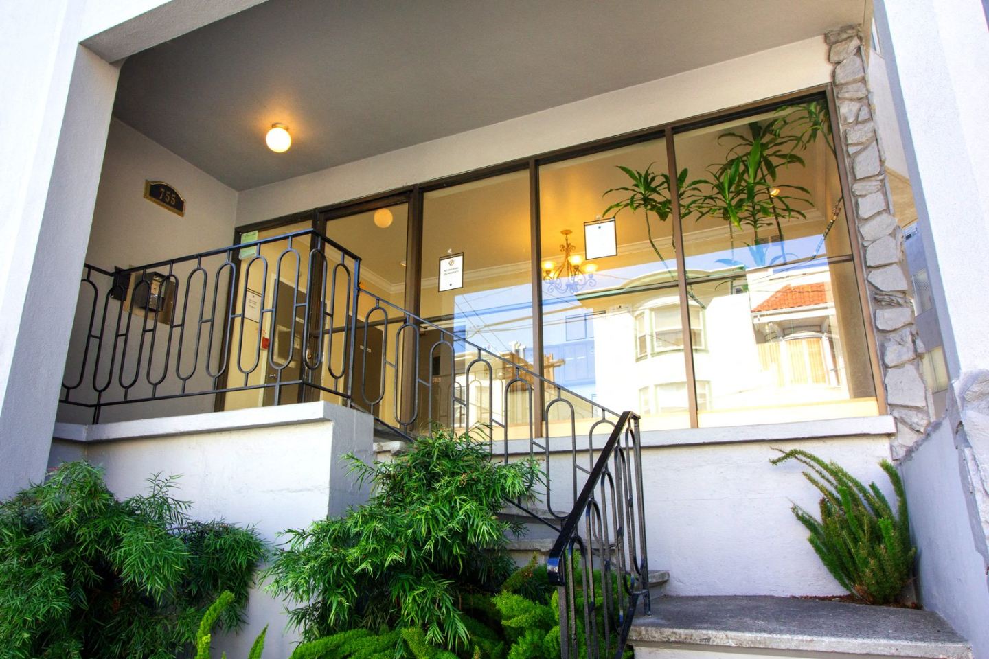 755 Green Street Image 31