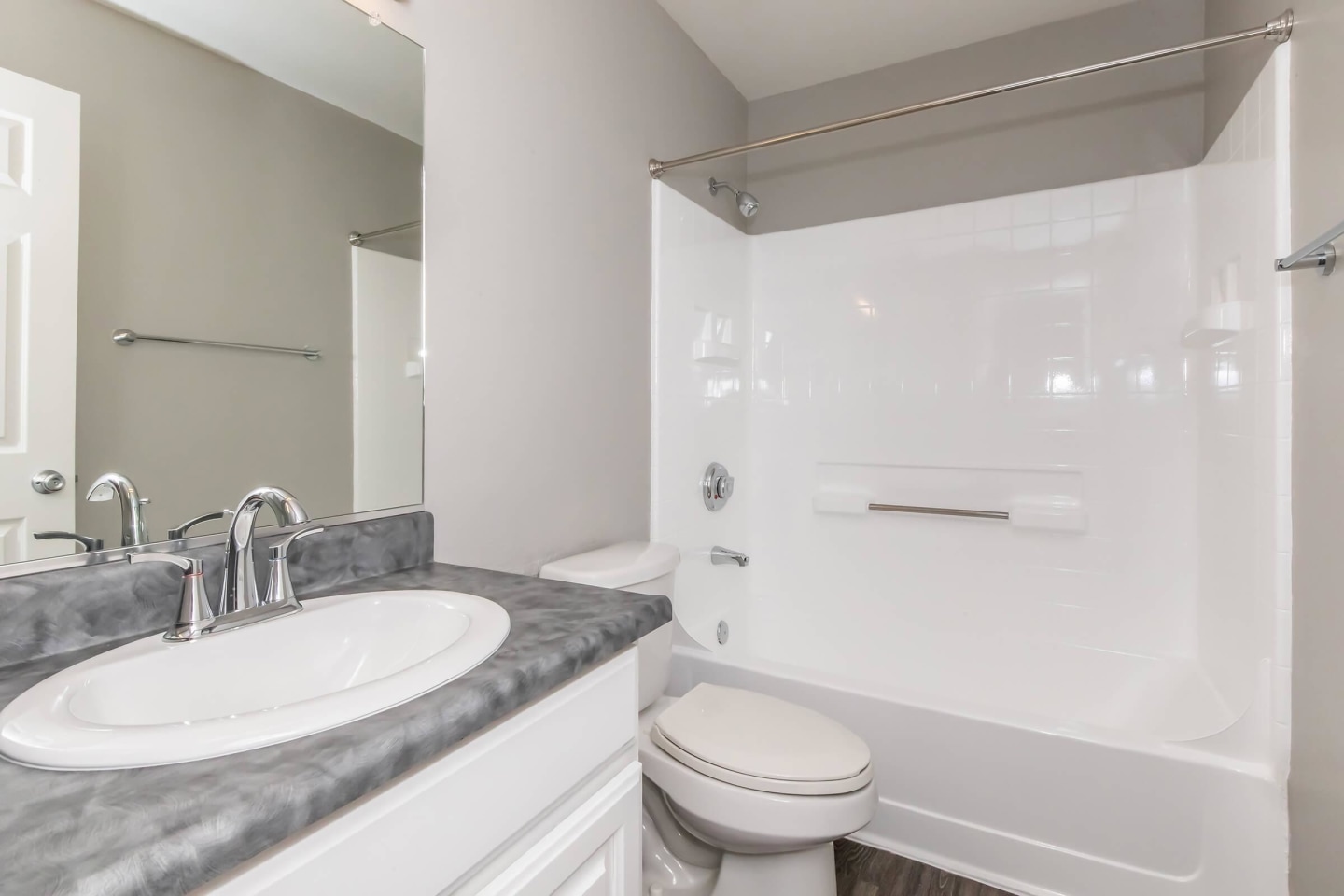 Palm Court Apartment Homes Image 51