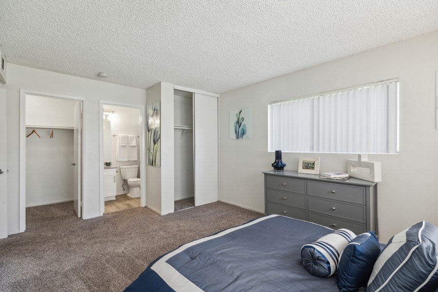 The District Apartment Homes Image 12