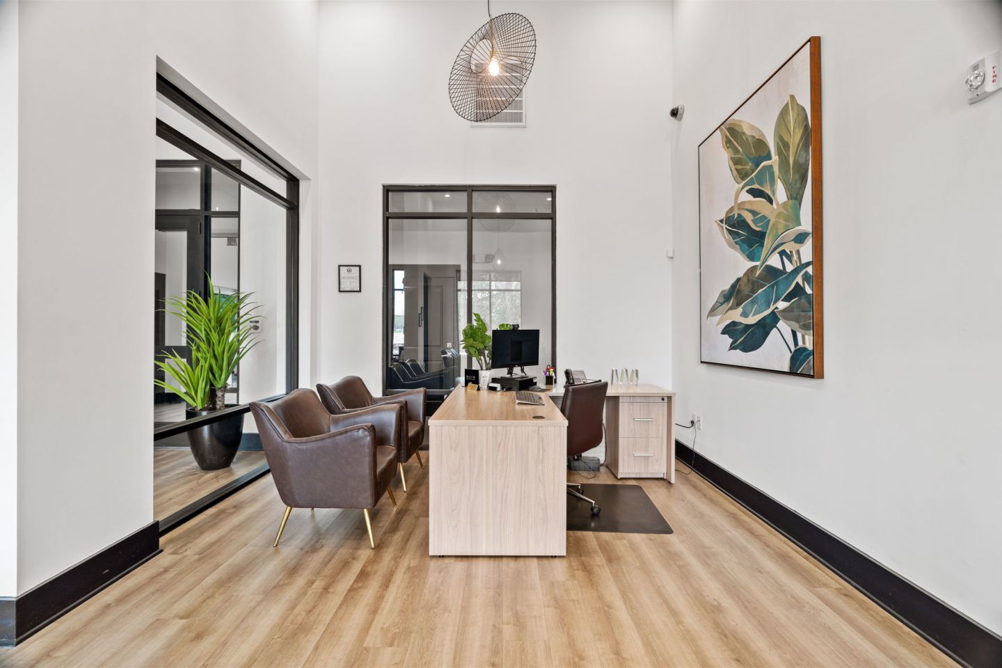Axis Hamilton Image 45