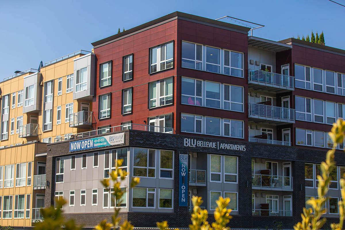 Blu Bellevue Apartments Image 7