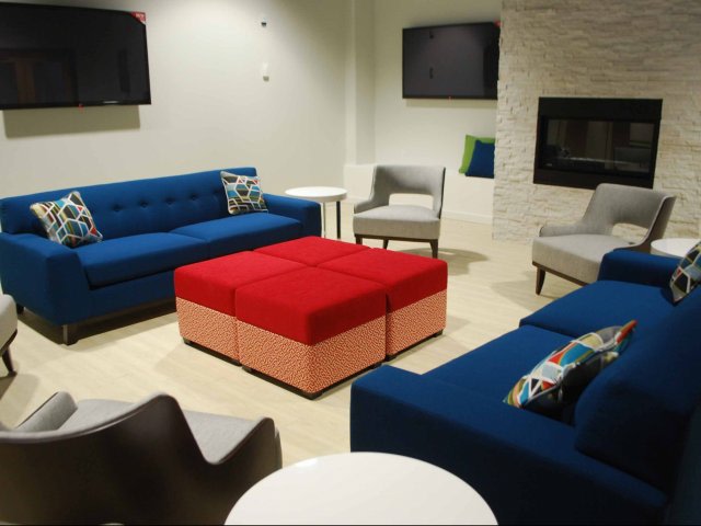 520 Park Image 19