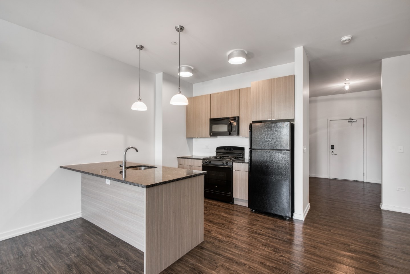 2500 Clybourn Image 9