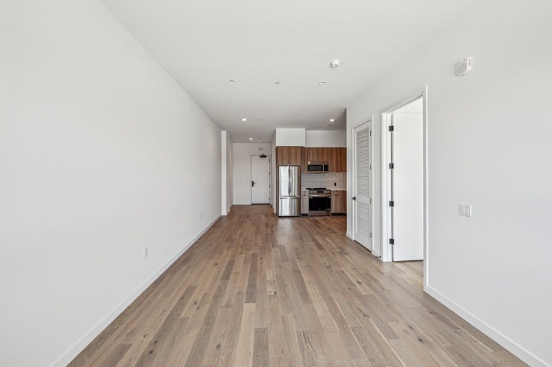 701 Hudson Image 14