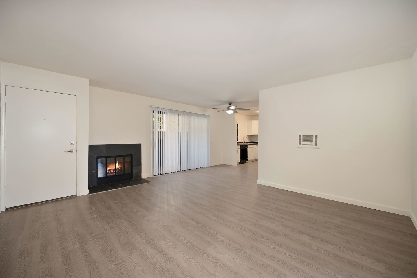 Elan Park Place Carlsbad Apartment Homes Image 20