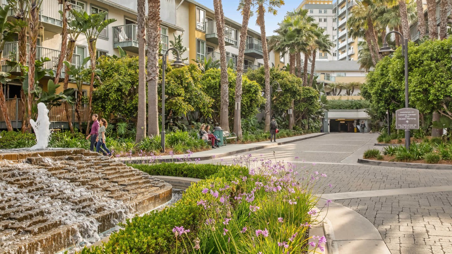 Marina 41 Image 23