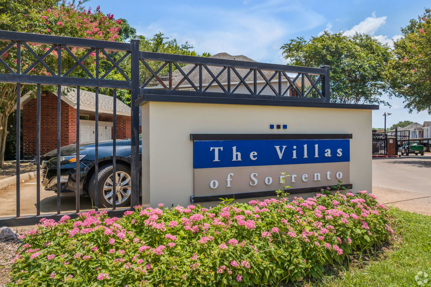 Villas of Sorrento Image 1