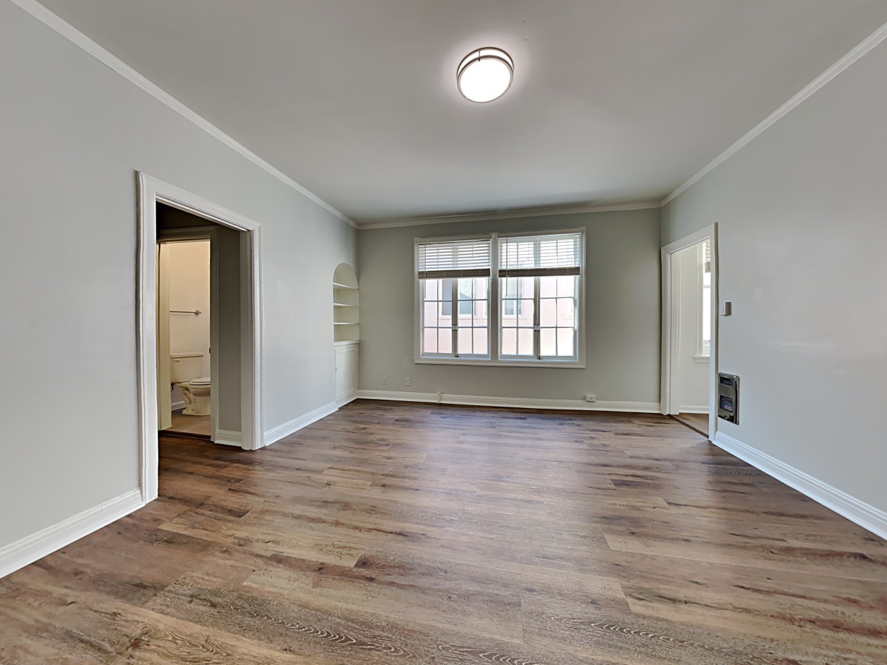 832 Erie Image 8