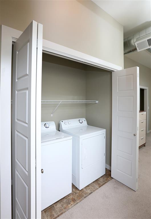 Phillips Avenue Lofts Image 6