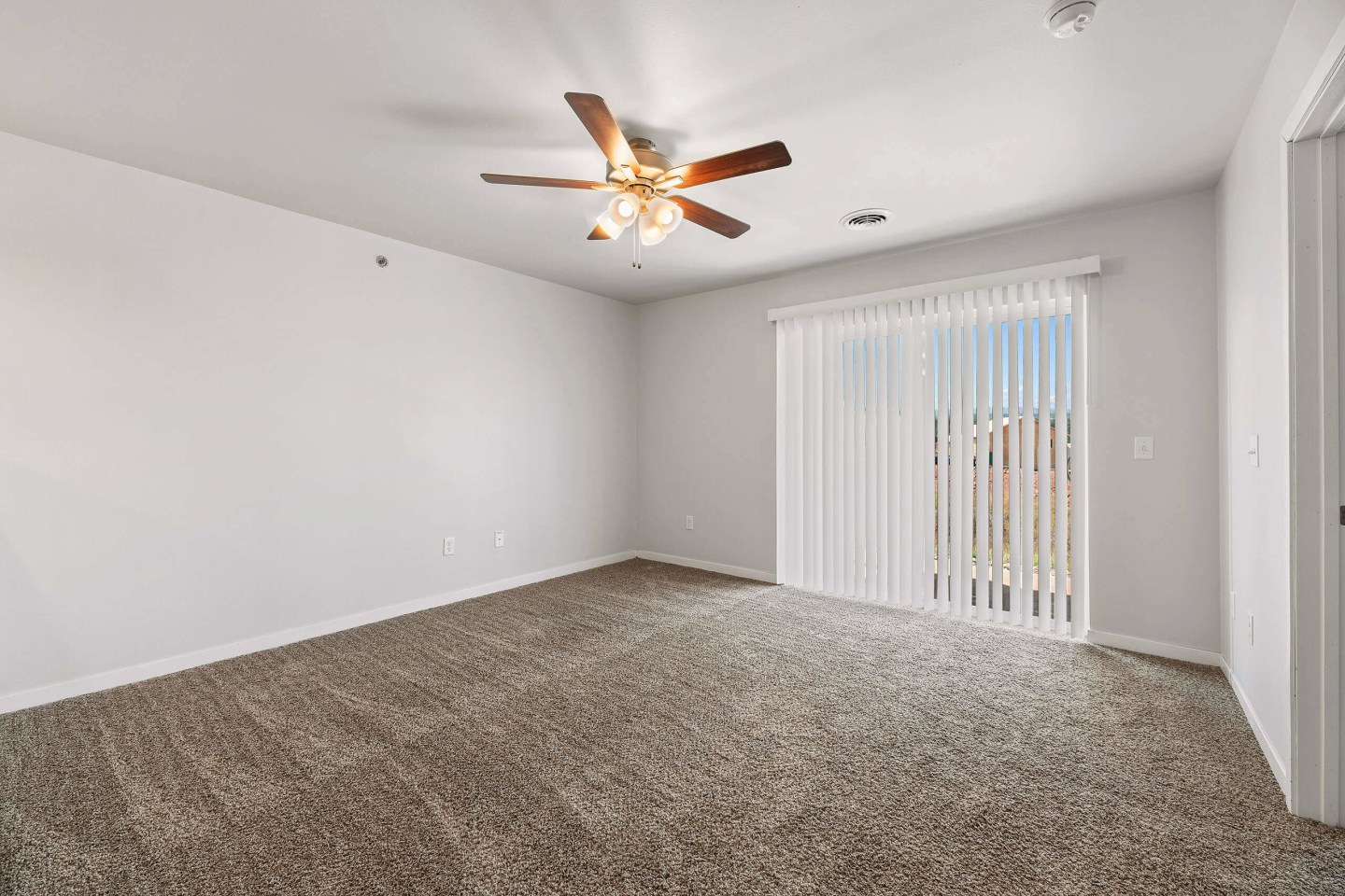 Red Rock Apartments Image 14