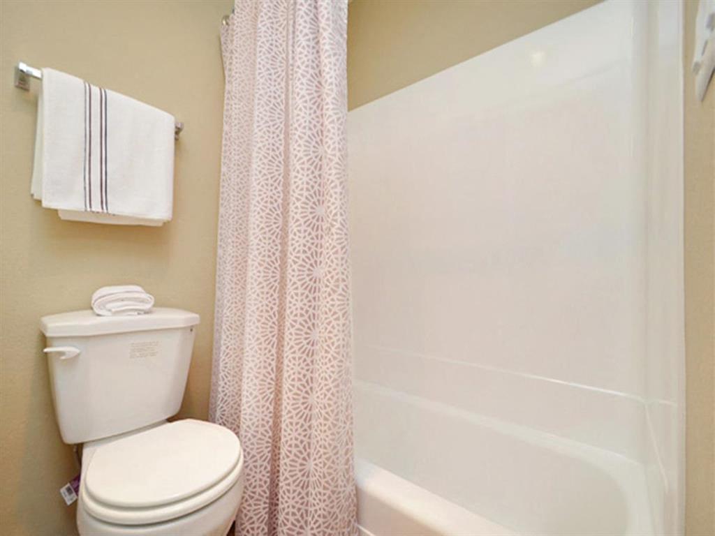Bluffs at Carlsbad Apartments Image 14