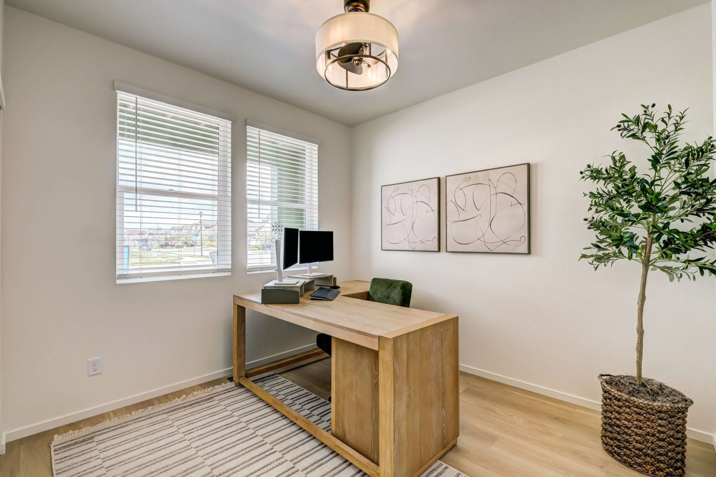 Bloom Rental Living Image 17