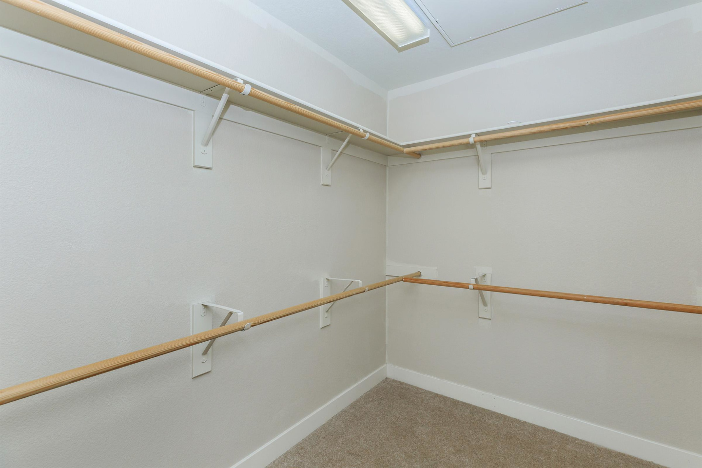 Oak Walk Image 44