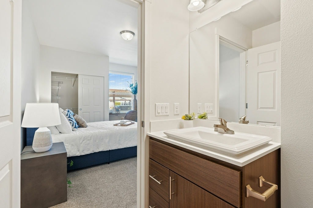 Acero Ridgefield Image 13