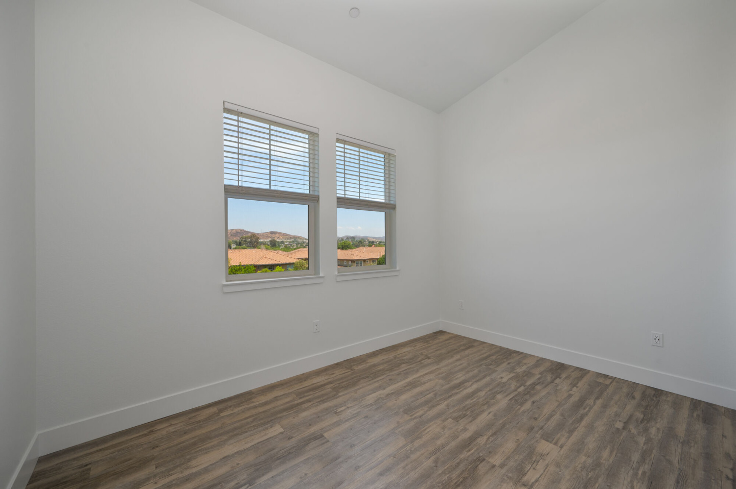 Vela Apartments Image 109