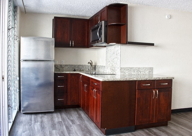 Waikiki Walina Apartment Homes Image 1