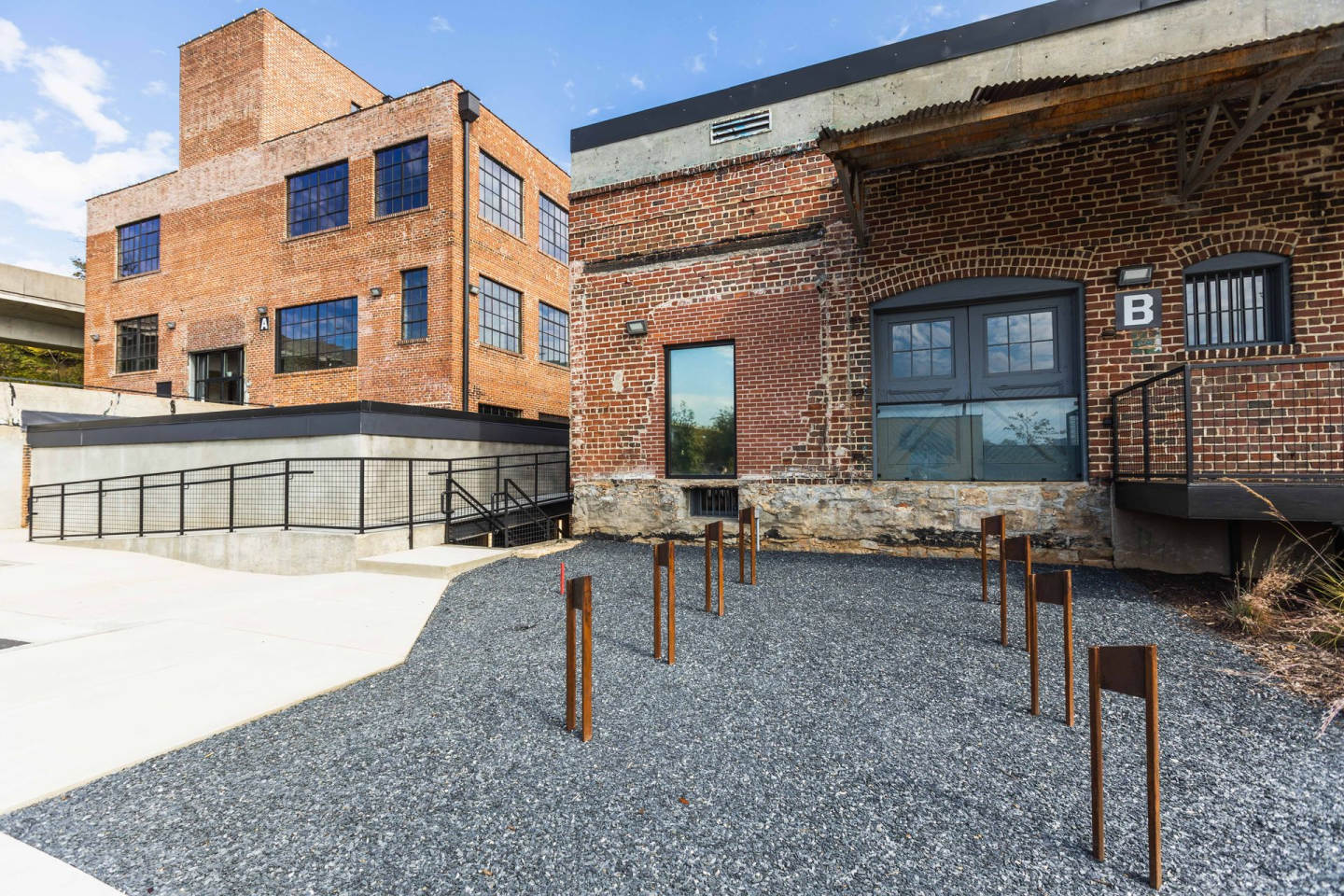 Lofts at Abrams Fixtures Image 1
