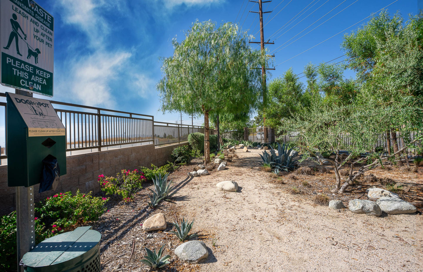 Arrow Vista Village Image 12