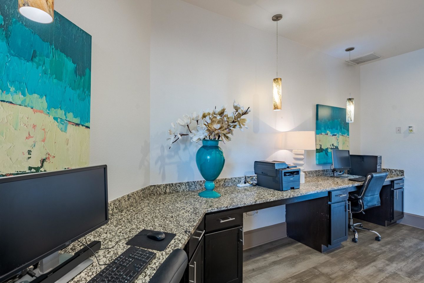 Tradewinds Apartments Image 11