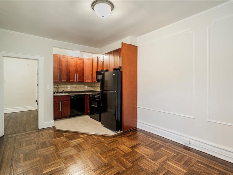 11 Park Place Apartments Image 18
