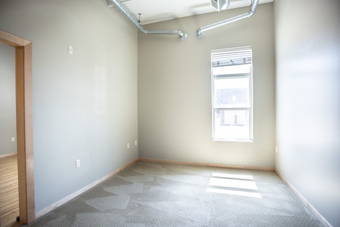 Uptown Exchange Lofts Image 34