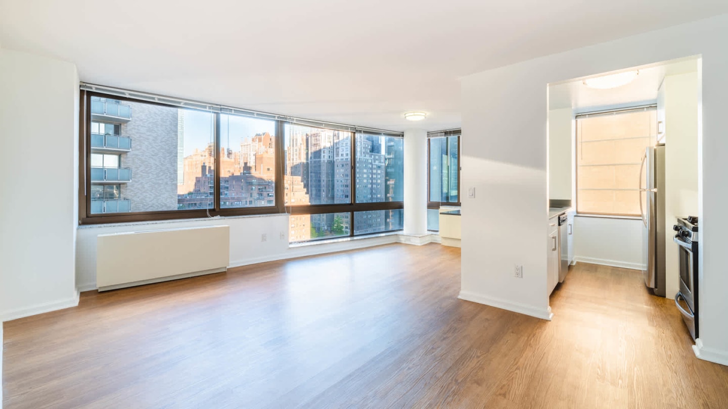 300 East 39th Image 28