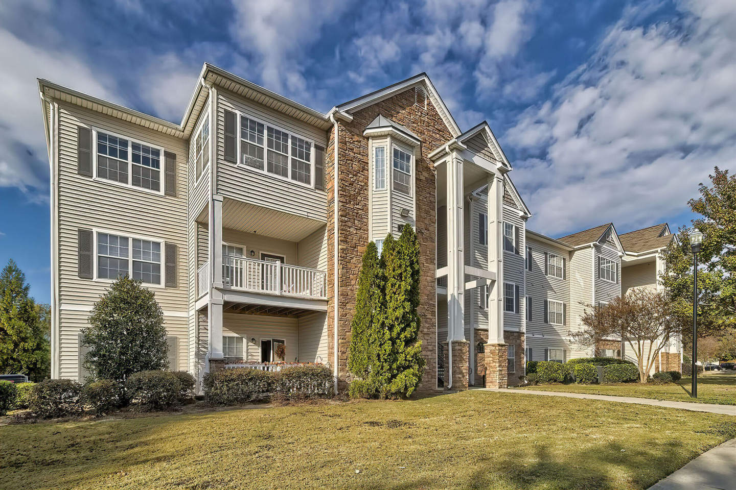 Lullwater at Saluda Pointe Image 1