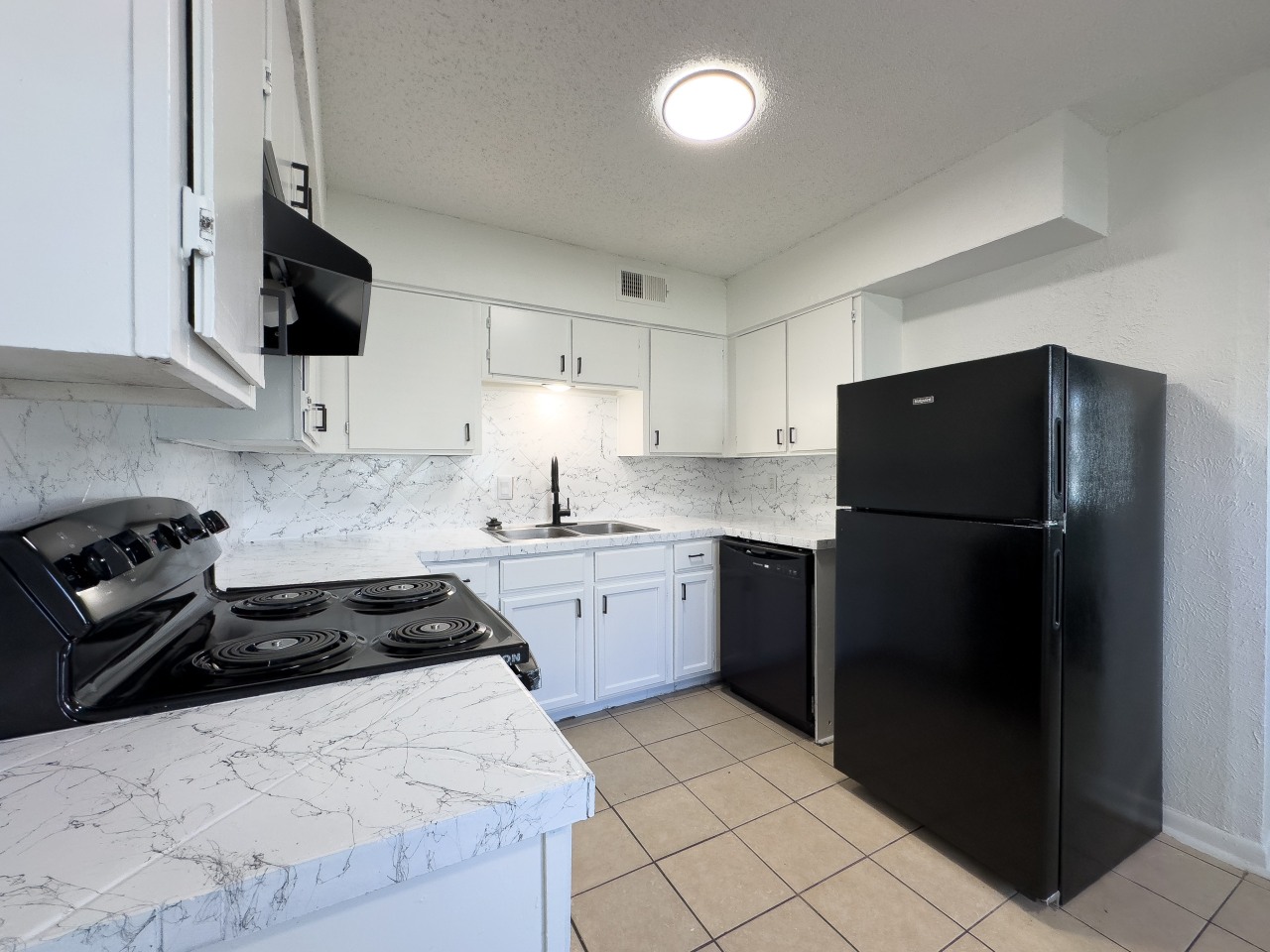 Avalon Apartments Image 1